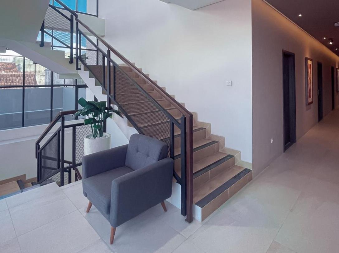 Aj Boutique Hotel Yogyakarta Exterior photo